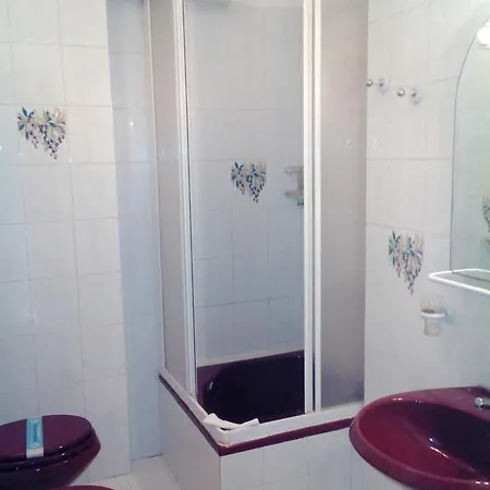 Hotel Niki 3*