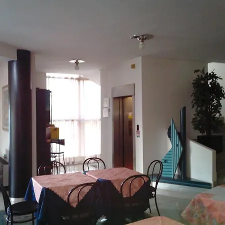Hotel Niki 3*