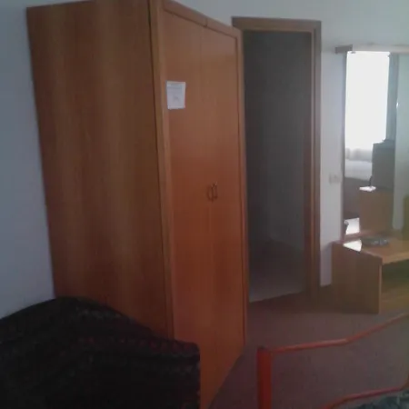 Hotel Niki 3*