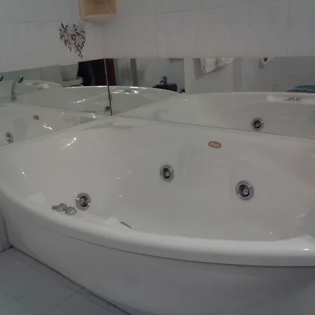 Niki 3* Tribiano